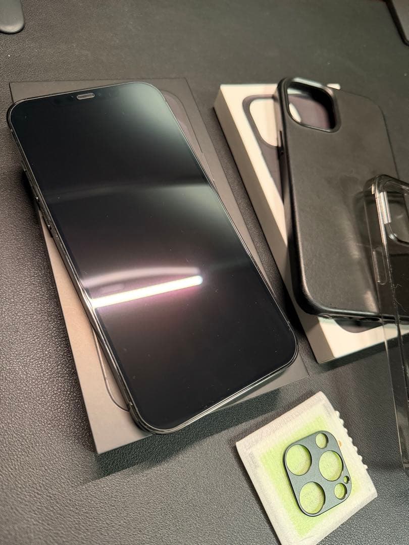 【グラファイト】iPhone 12 Pro Max 256GBレザーケース付
