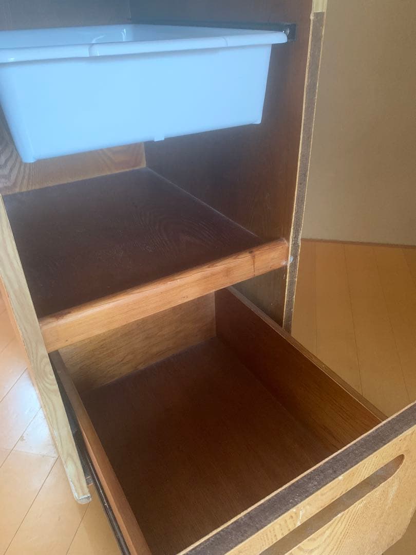 美容室　木製ワゴン　一台