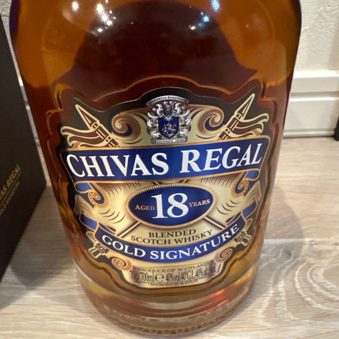 ウイスキー CHIVAS REGAL 18 GOLD SIGNATURE 700ml