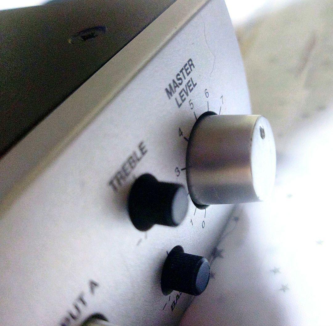 ☆BOSE FreeSpace® IZA250-LZ 高性能 パワーアンプ 中古