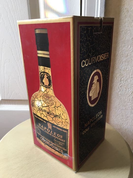 古酒　ナポレオン　Courvoisier クルボアジェ　未開栓