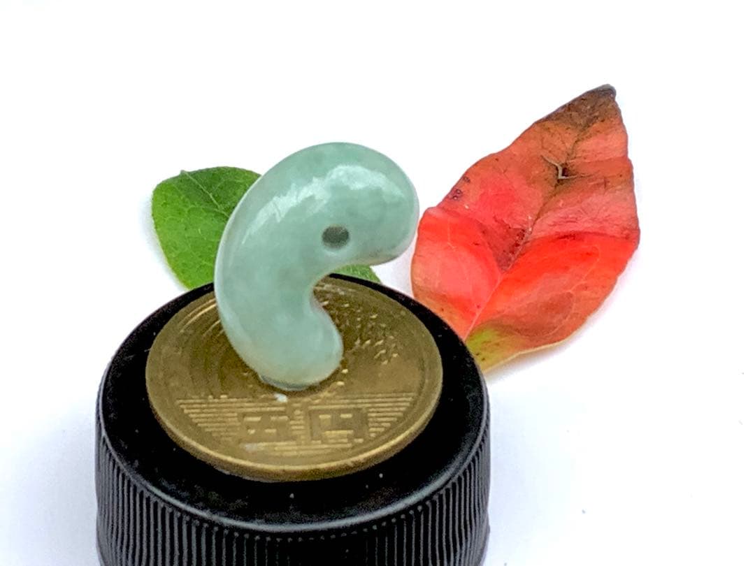 ✳️ 吉祥開運の糸魚川翡翠ジェダイト勾玉‼️　縁起良い極上逸品を　本物ソーティング付