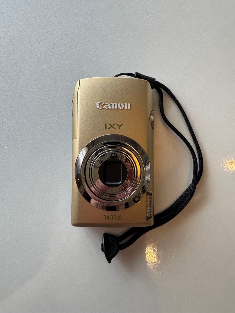 Canon IXY 10S ゴールド