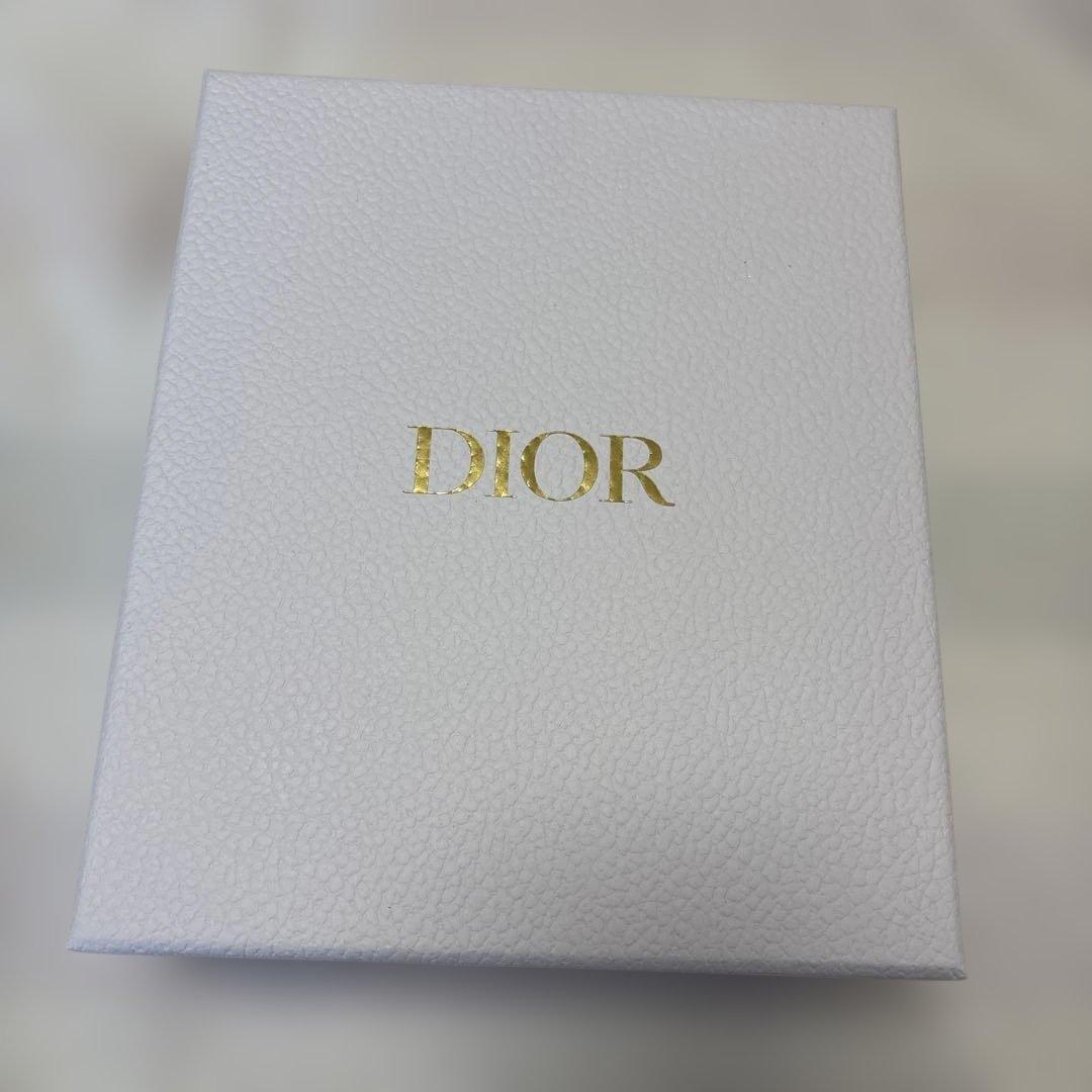 Dior プラチナ会員バースデーギフヘアミスト 40ml ブラシ付き