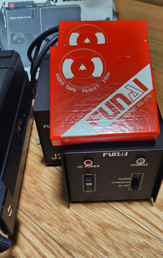 FUNAI 　ポータブル　VIDEO F-703V 　 昭和レトロ　ビデオカメラ