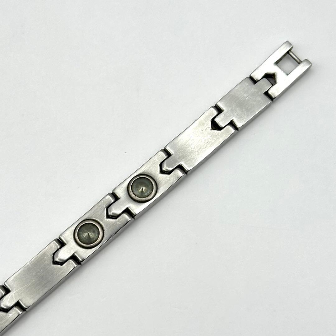サングリエヨシミ 健康ブレスレット TITANIUM シルバーカラー SSサイズ