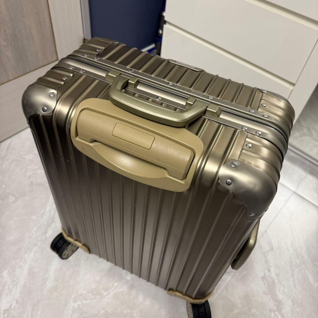 RIMOWA　リモワ　シャンパンゴールド　45L 希少品