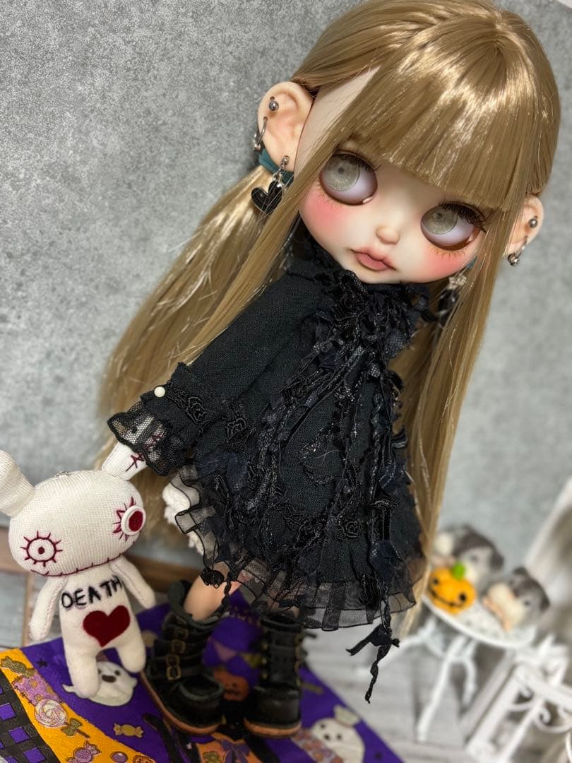 カスタムアイシードール　ネオサイズ　白肌　アリスちゃん♡ 本体＋ピアス付つけ耳