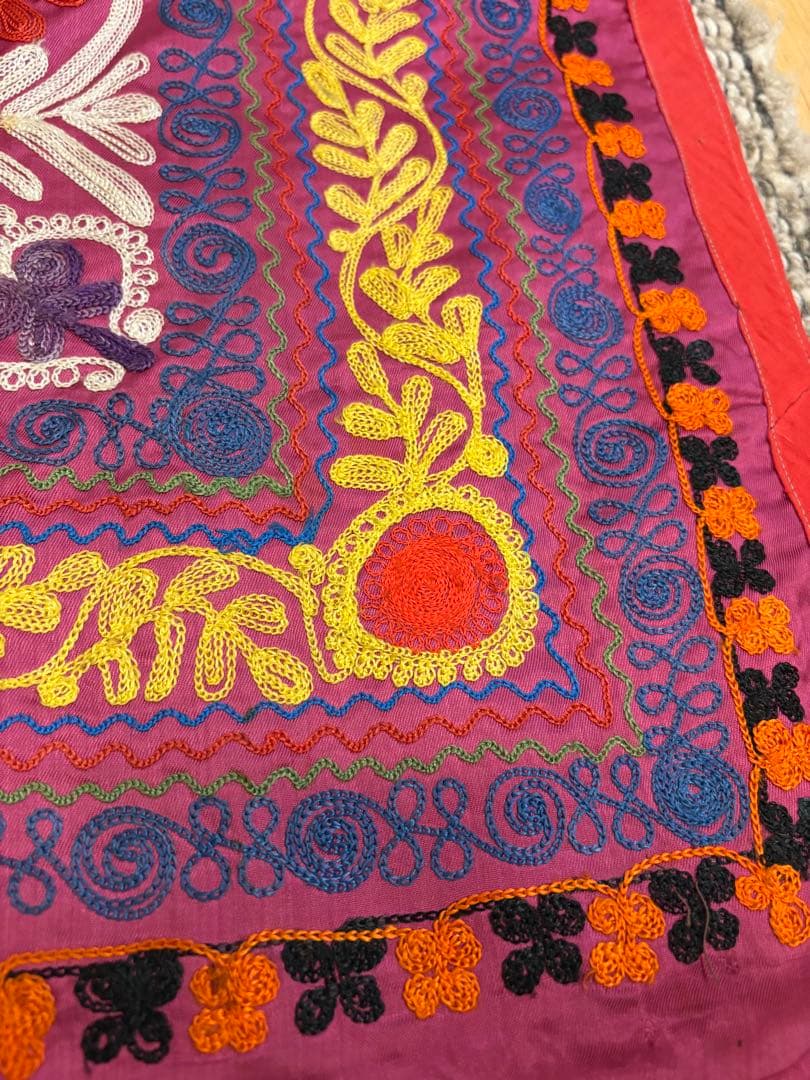 スザニ刺繍　約150cm x 110cm