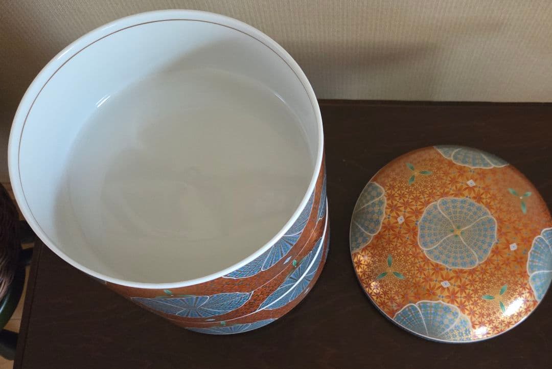 美濃焼 庫山窯 三段重 金襴手 色絵 金彩 前畑陶器