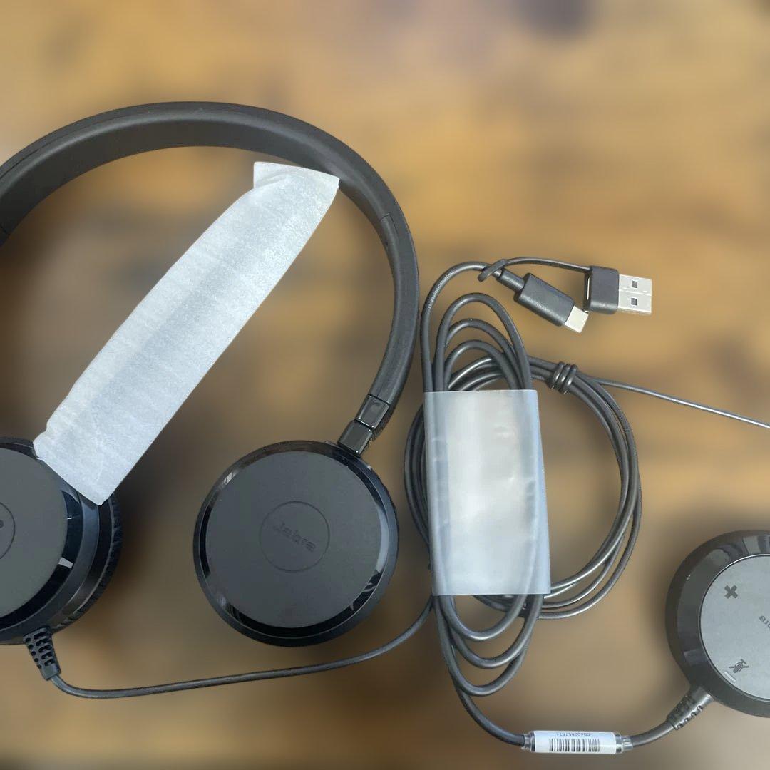 未使用 Jabra Evolve 30 II、ケース有
