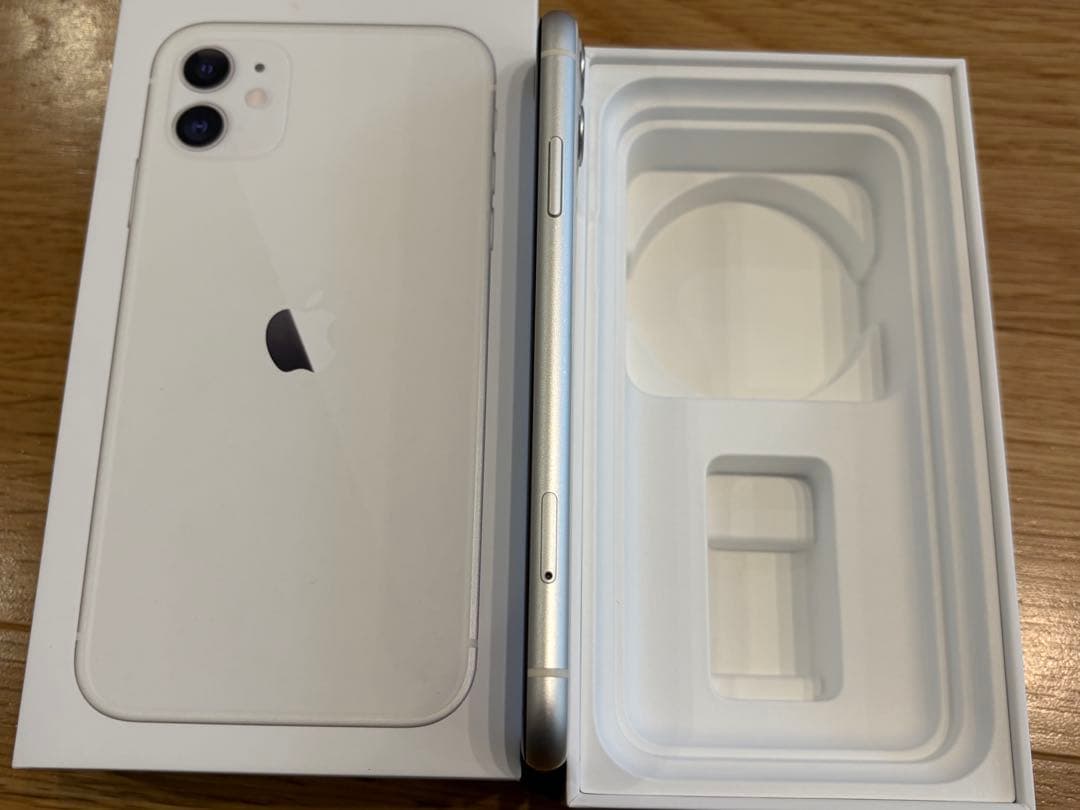 Apple iPhone 11 ホワイト 128GB SIMフリー