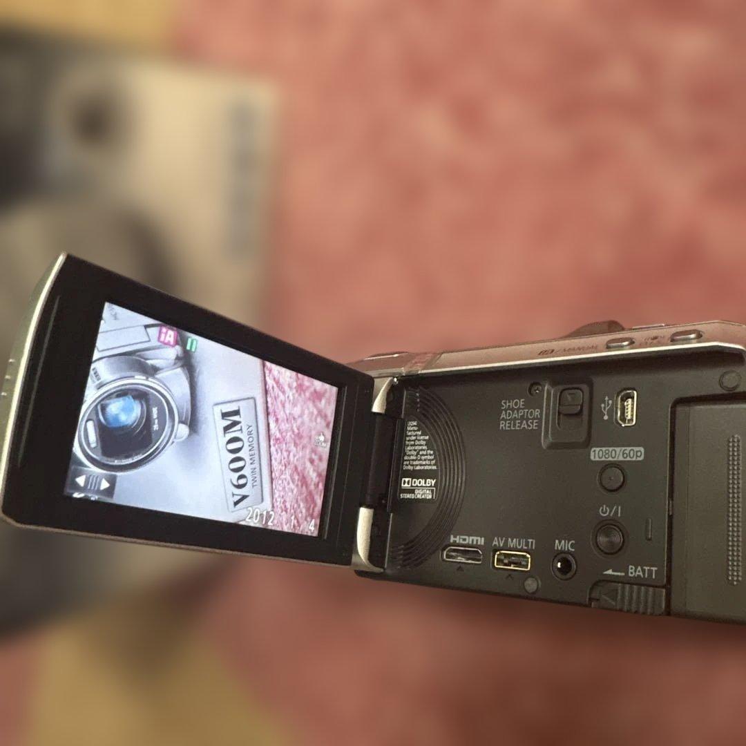 Panasonic HC-V600M 美品