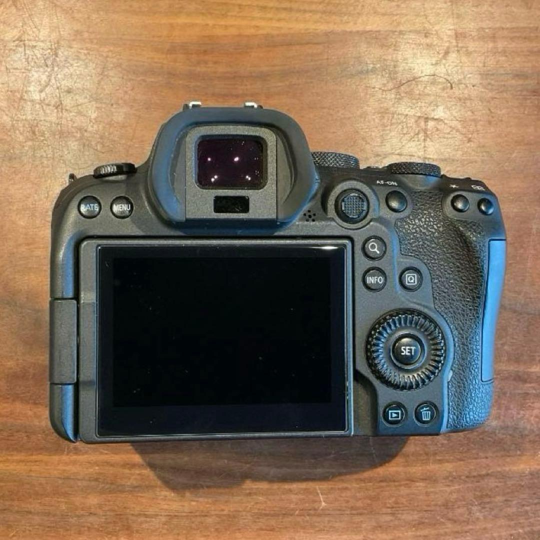 【週末値下げします】Canon EOS R6 本体一式