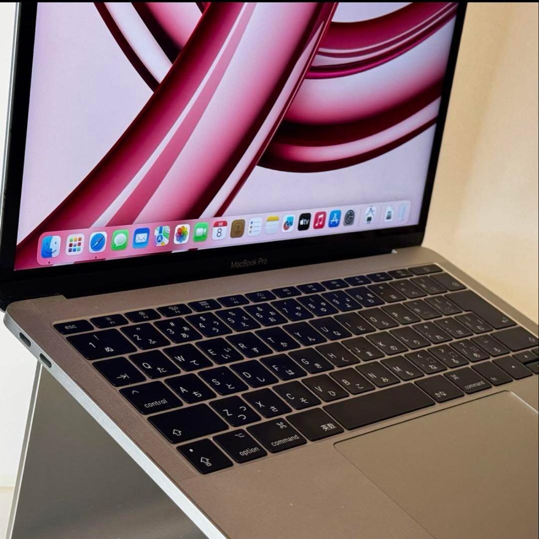 【特典付】MacBook Pro 13㌅ i5/8G/256G クリアケース付き