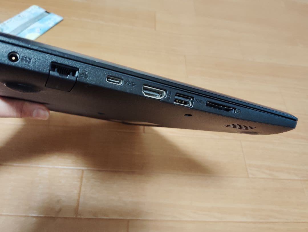 ASUS ブラックノートPC 15.6インチ