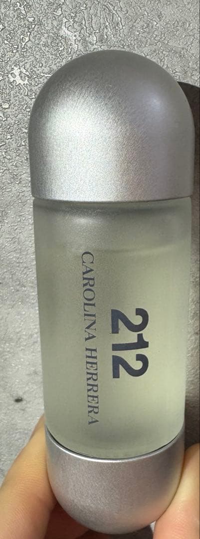 キャロライナヘレラ212 30ml