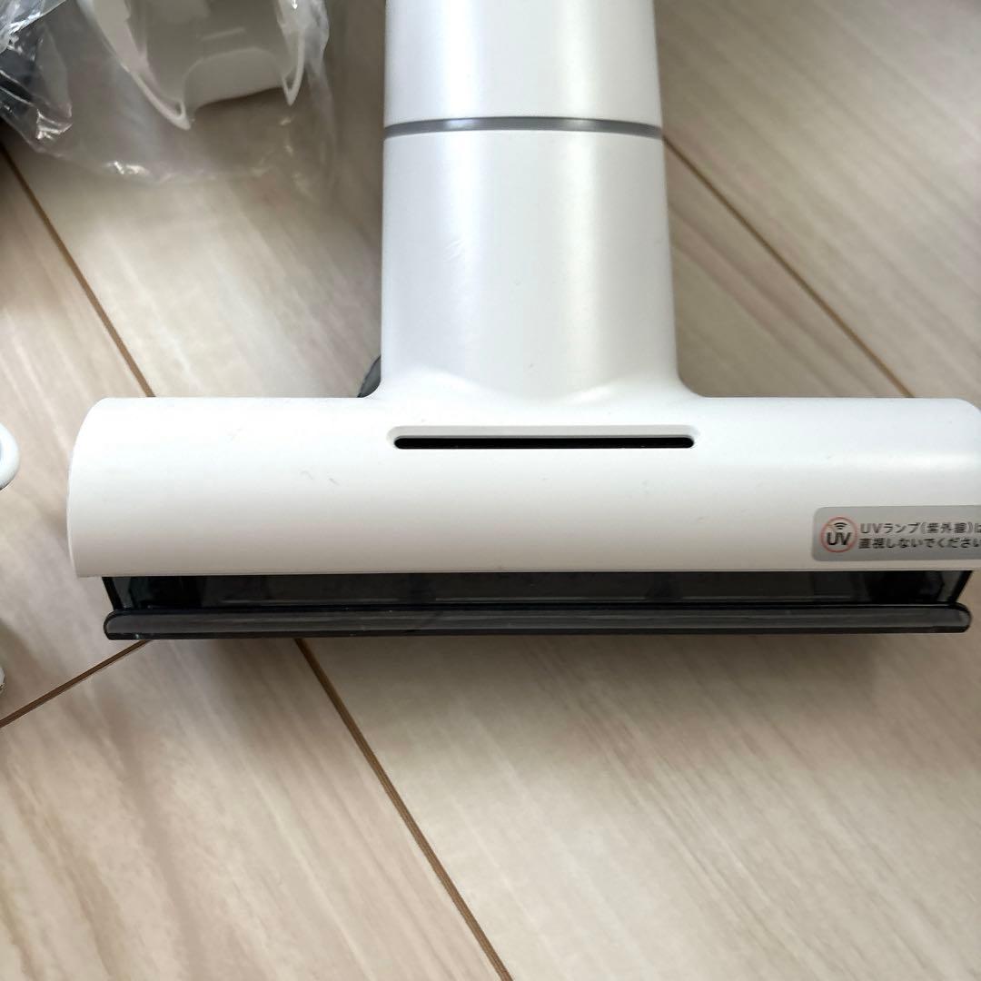 レイコップ　UV除菌ポータブルクリーナー　サイクロン式 コードレス　布団掃除機