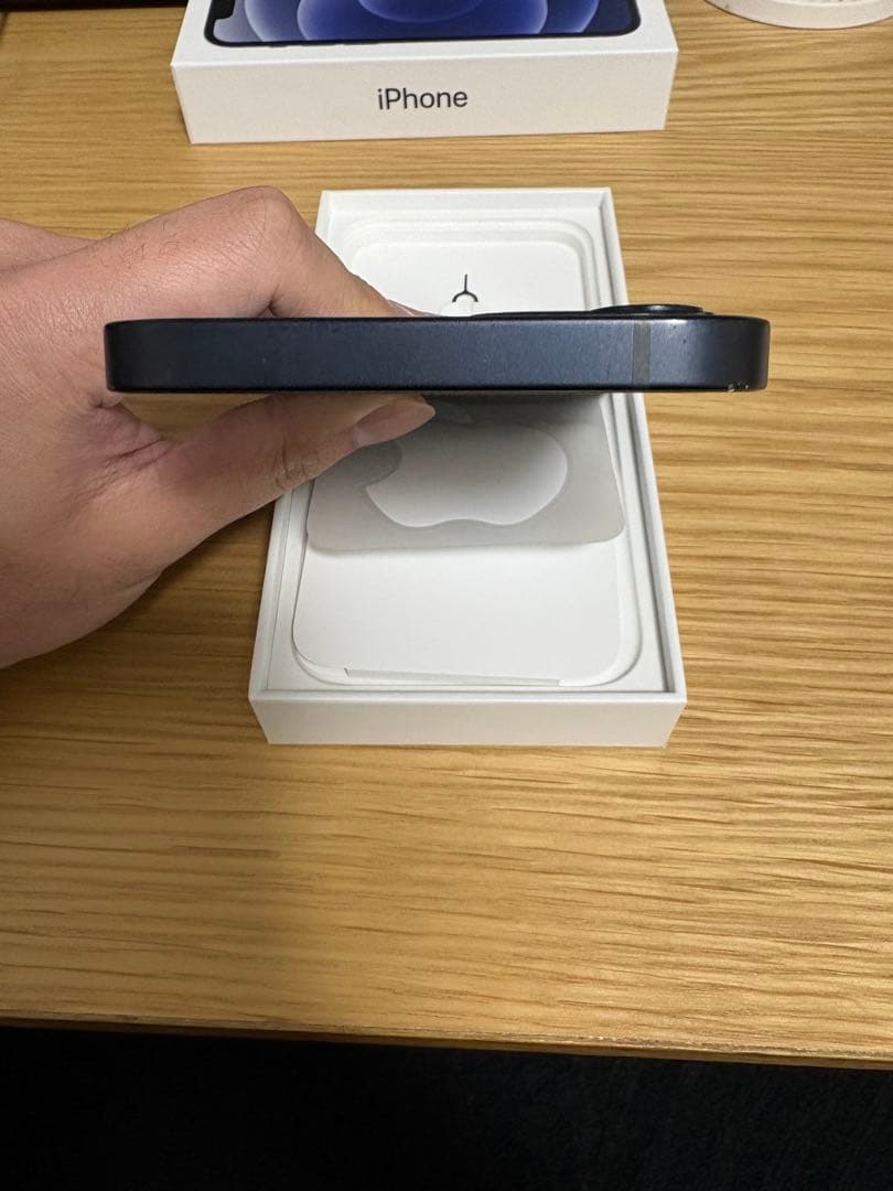 iPhone12 64gb simフリー