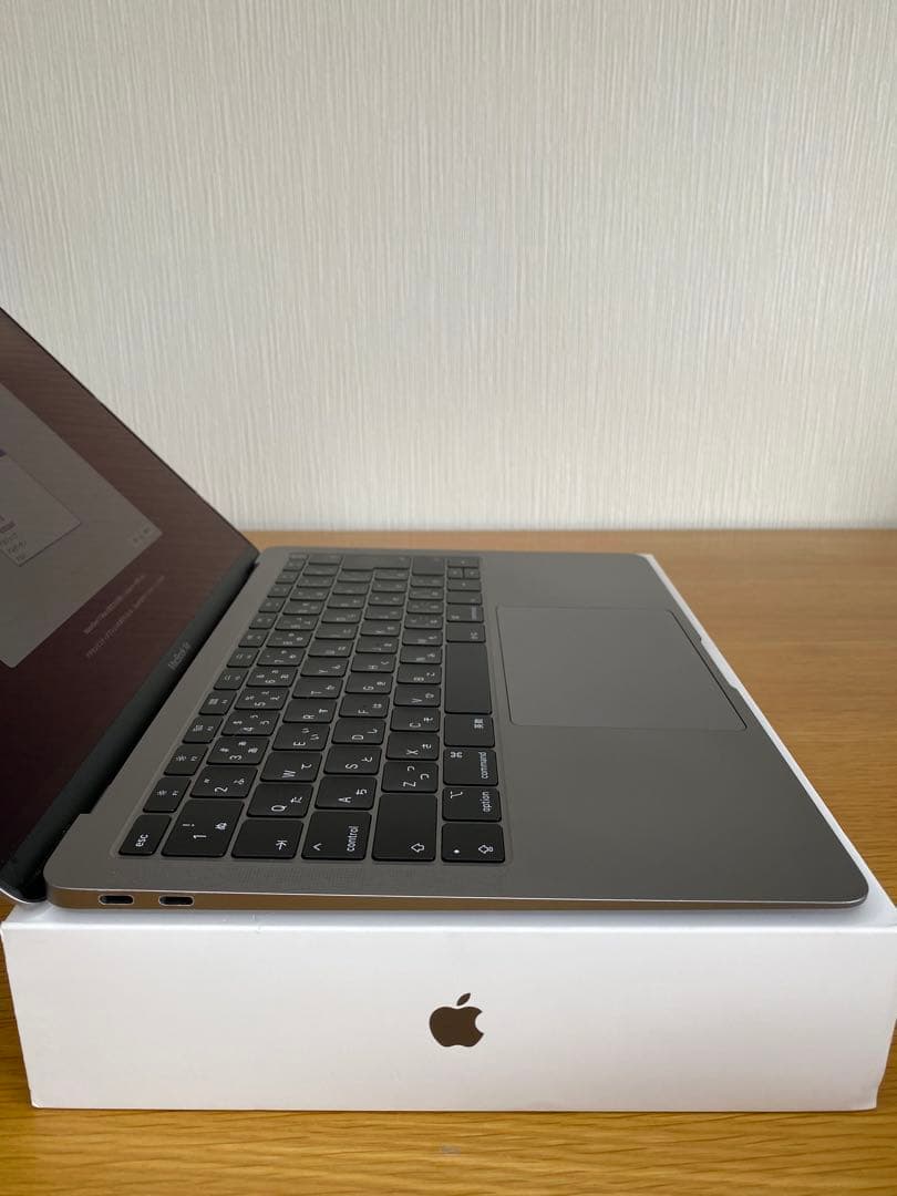 MacBook Air 2019 良好状態　MacBook本体　充電器付き