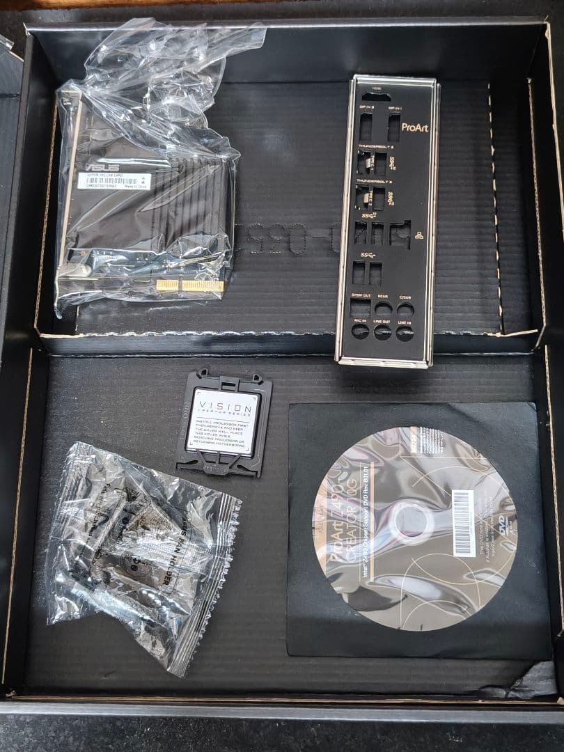 ASUS PROART Z490 マザーボード