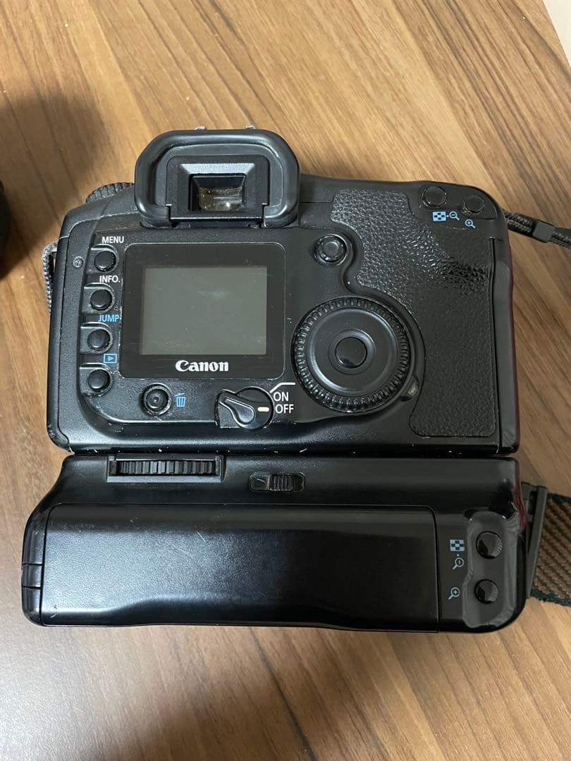 Canon EOS 20D デジタル一眼レフ 動作未確認