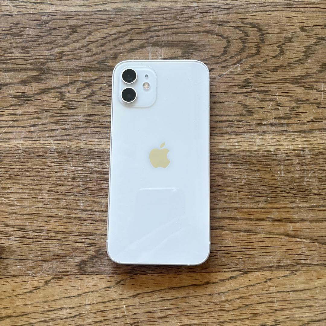 Apple iPhone 12 ホワイト 本体