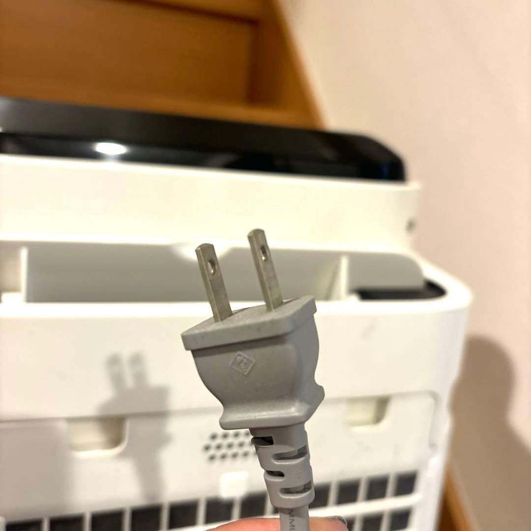 SHARP プラズマクラスター　加湿　空気清浄機　KC-H50-W シャープ