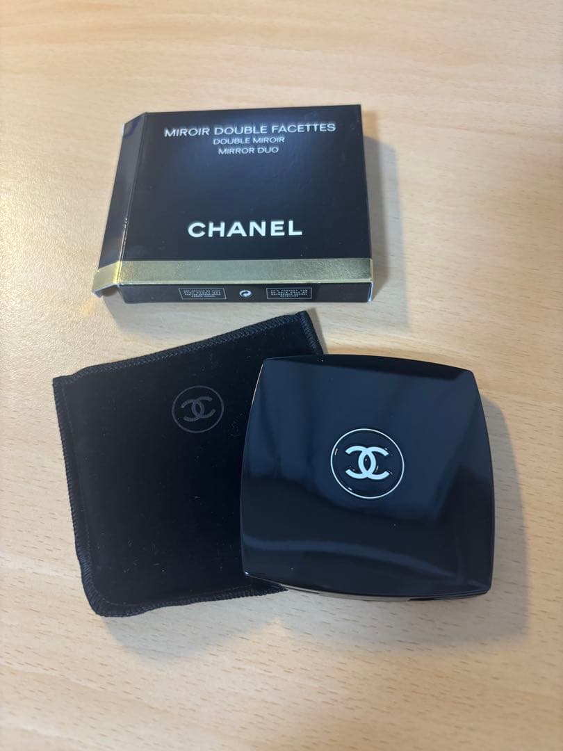 CHANEL 二面鏡 ブラック