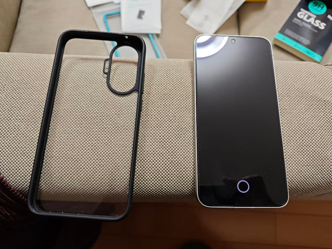 超美品POCO F7本体 + 充電器 + ケース + 保護フィルム