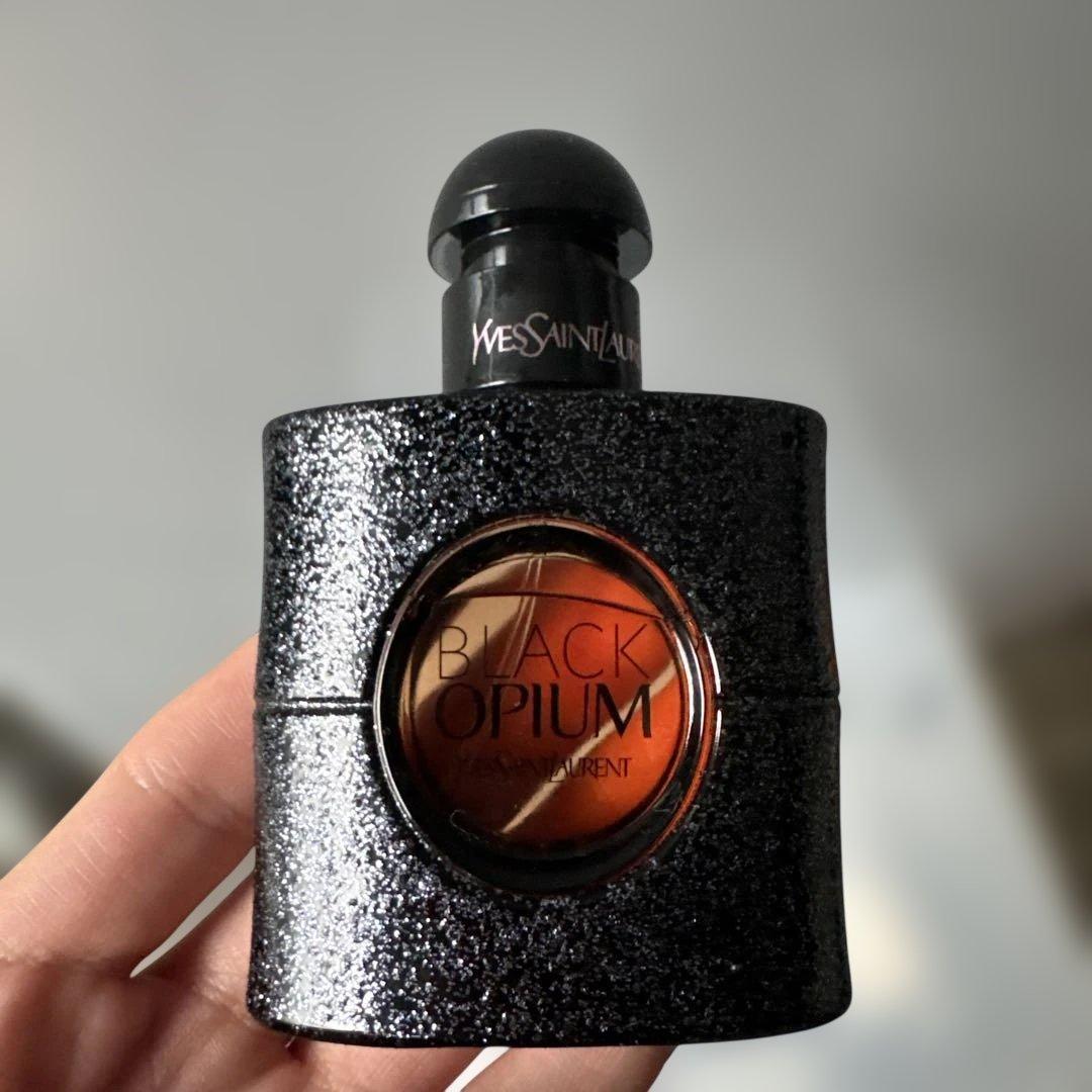 Yves Saint Laurent香水　BLACK OPIUM