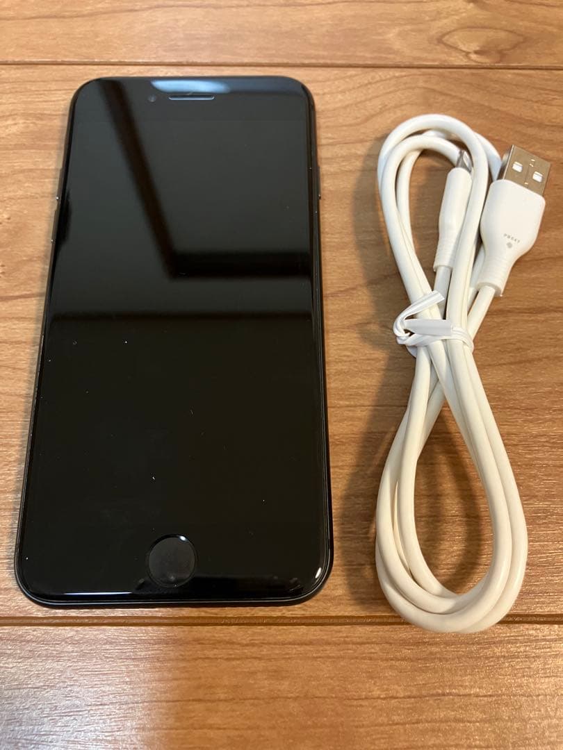 Apple iPhone 8 スペースグレイ Lightningケーブル付き