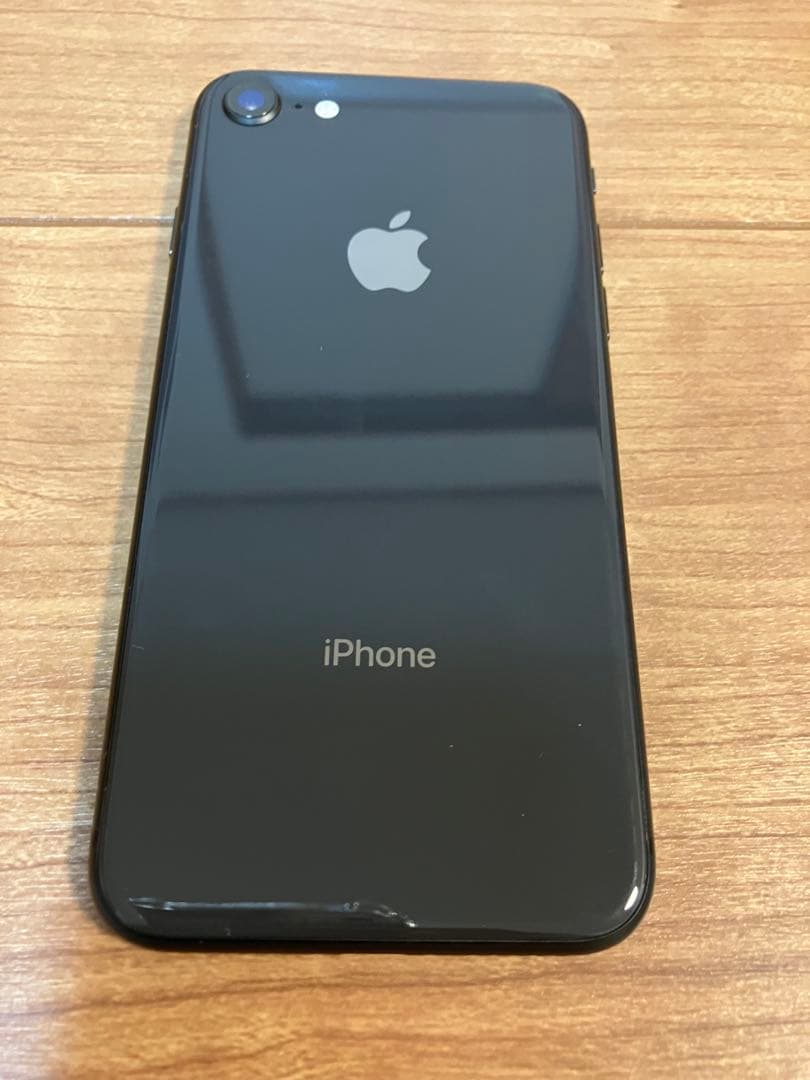 Apple iPhone 8 スペースグレイ Lightningケーブル付き