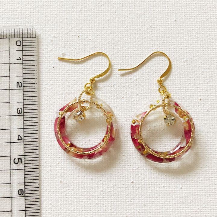 薔薇の花びら♡華奢なシンプルサークルフープのピアス／イヤリング