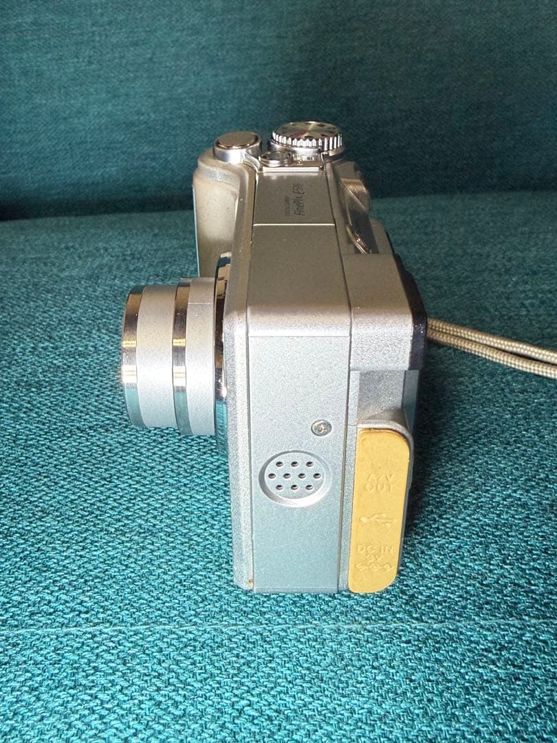 FUJIFILM E510 コンパクトデジタルカメラ