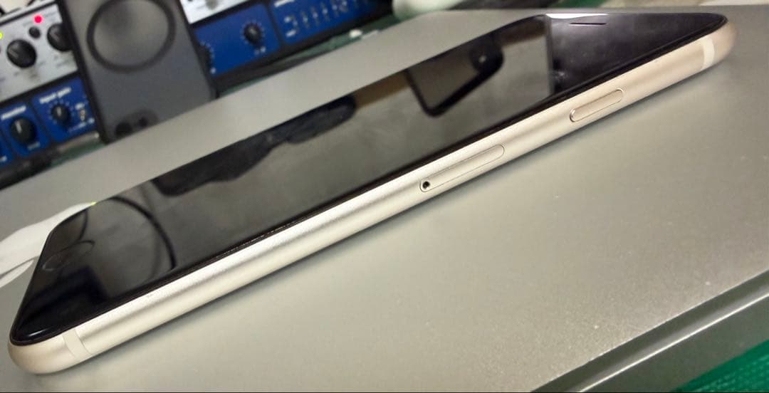 Apple iPhone SE3 128GB 第3世代