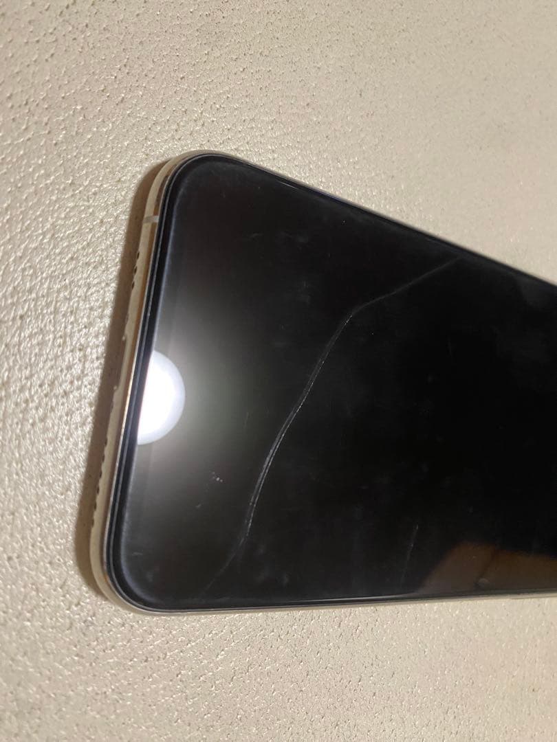 Apple iPhone 11 Pro 本体