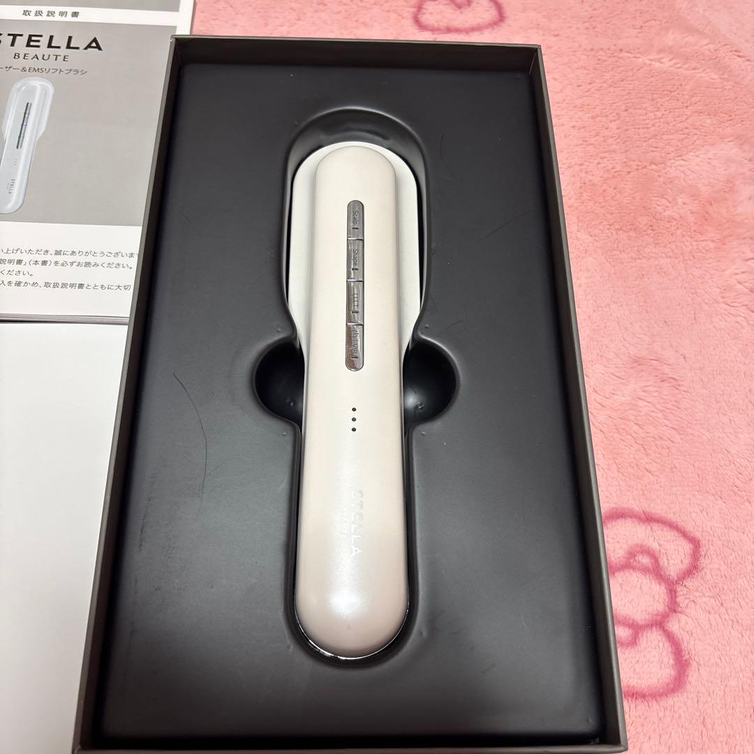 STELLA BEAUTÉ EMS美顔器