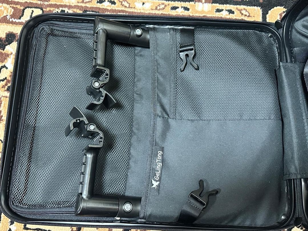 ChicCarry 白 子供が乗れるキャリーケース スーツケース