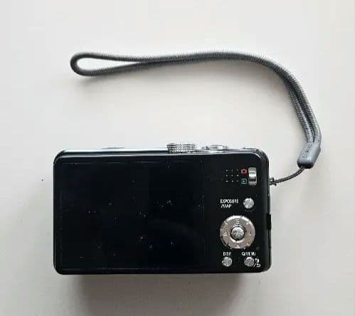 デジタルカメラ LUMIX DMC-TZ30