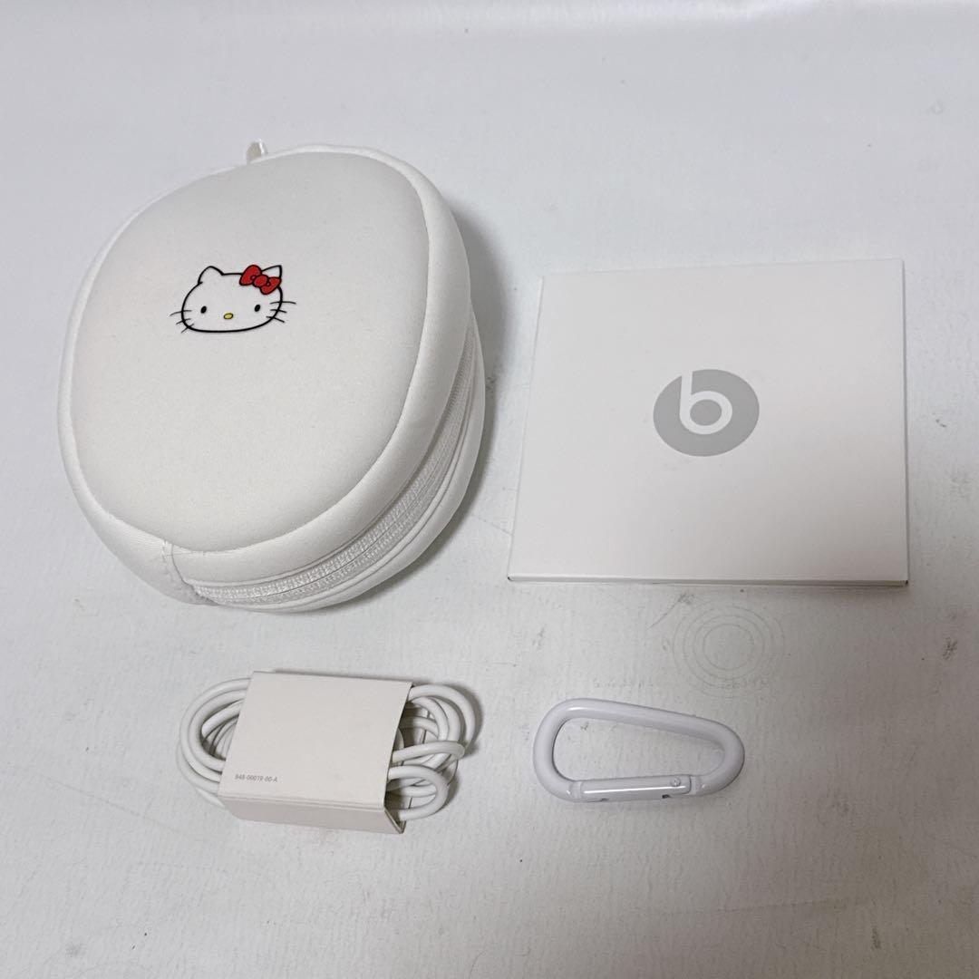 限定品 Beats Solo2 ワイヤレスヘッドホン ハローキティコラボモデル