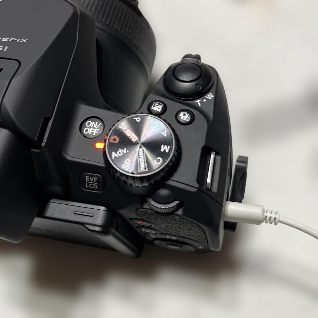 FUJIFILM FINEPIX S1 デジタルカメラ《ジャンク》