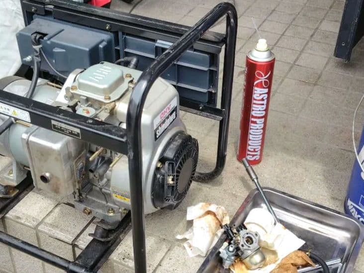 新ダイワ　EGR24 エンジン発電機　分解整備済み　実動　2400w