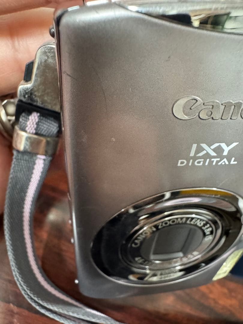 Canon IXY DIGITAL 7.1メガピクセル