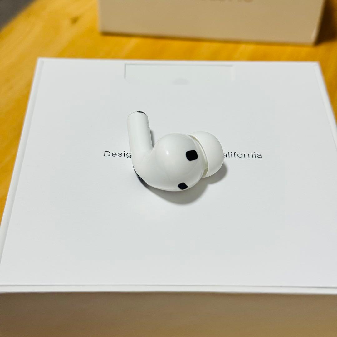AirPodsPro 第二世代 USB-C イヤホン　片側　右側　右耳　98