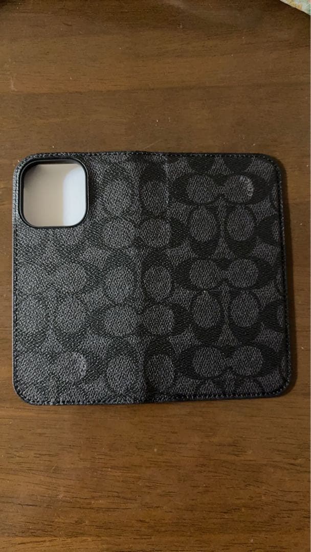 【専用】新品未使用 iPhone16Pro用ケース 手帳型 COACH コーチ