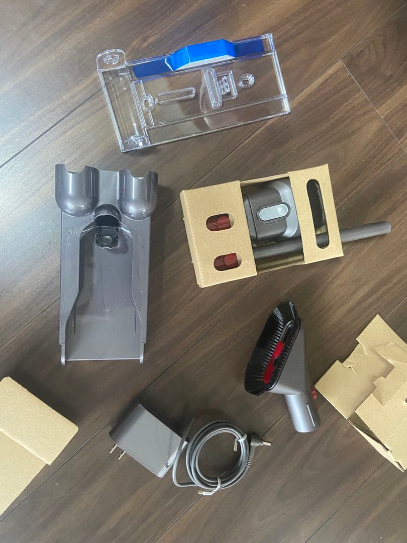 掃除機・クリーナー dyson SV10 FF