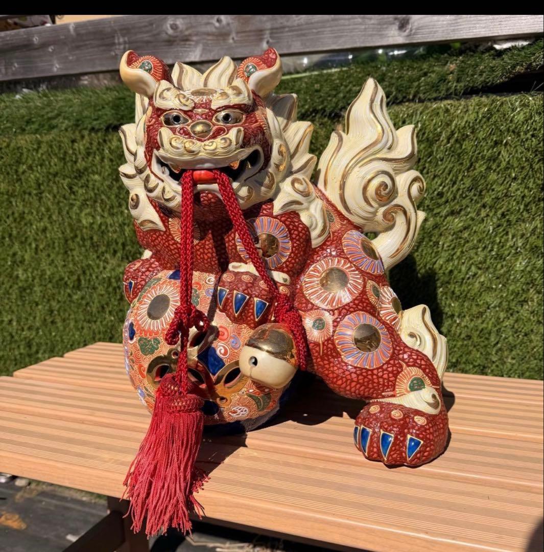 陶器製 獅子型置物 赤色　シーサ　大きい