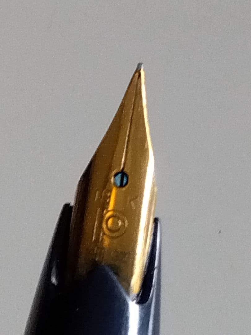プラチナ万年筆　鶴の文様　ペン先18K