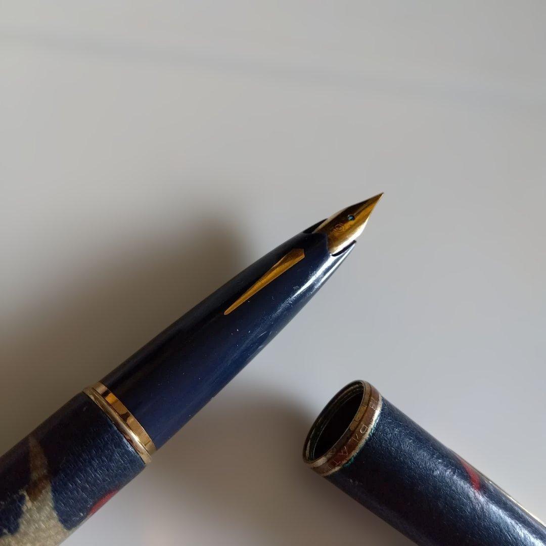プラチナ万年筆　鶴の文様　ペン先18K